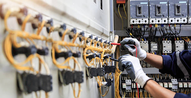 Professional Electrician technician working in Myersville, MD